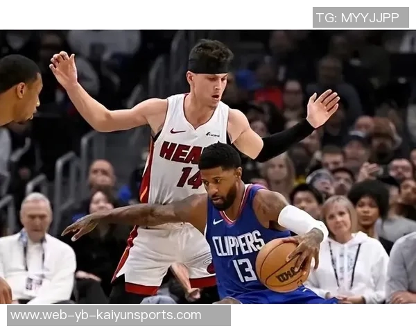 阿德巴约表现出色却难救主15投9中贡献24分15篮板3助攻2抢断2盖帽 阿德巴约表现出色却难救主15投9中贡献24分15篮板3助攻2抢断2盖帽