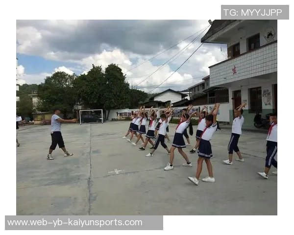 帕金斯盛赞文班拒绝标签化展现完美自我风采